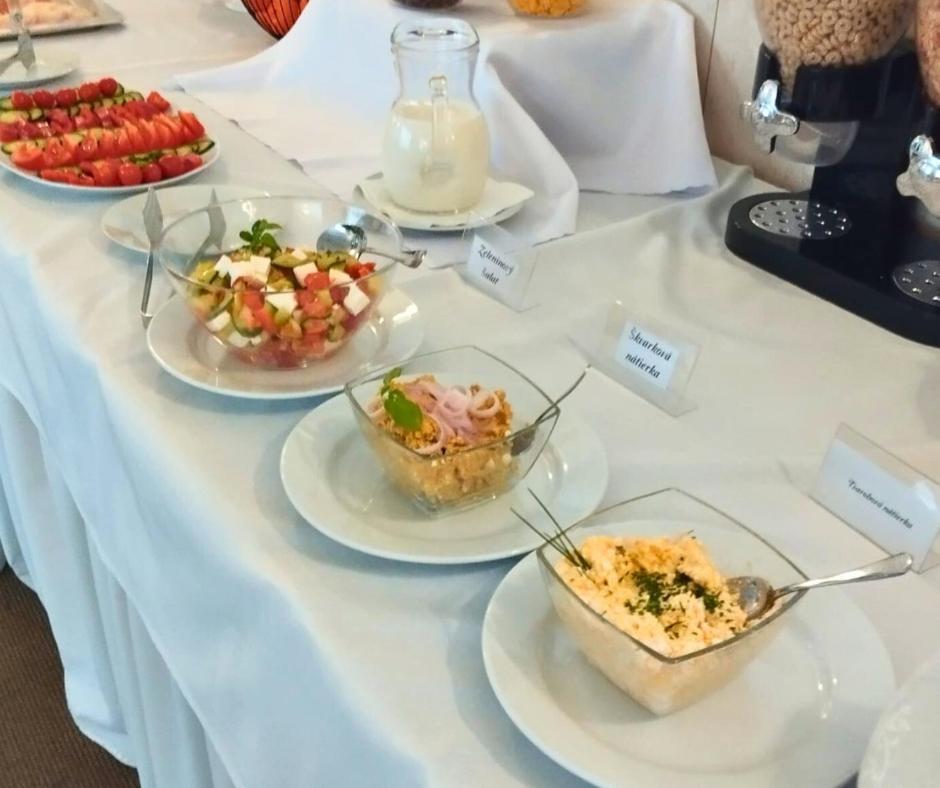 Hotel Limba Ctt 트브르도신 외부 사진